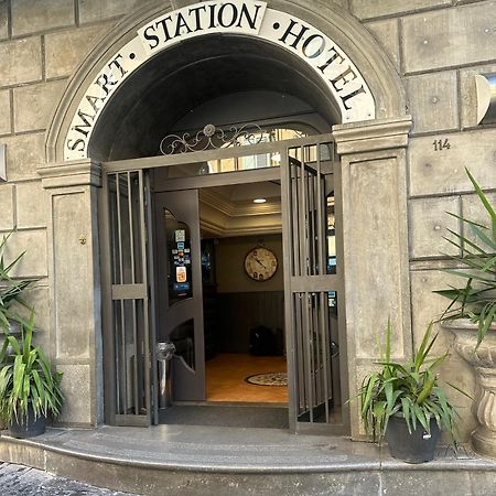 Smart Station Hotel Napoli Bagian luar foto